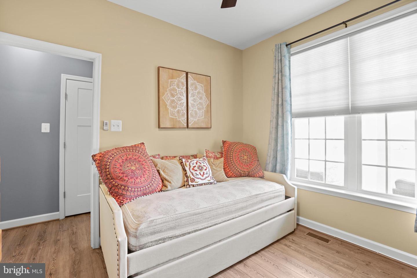 6318 Sunrise Ct