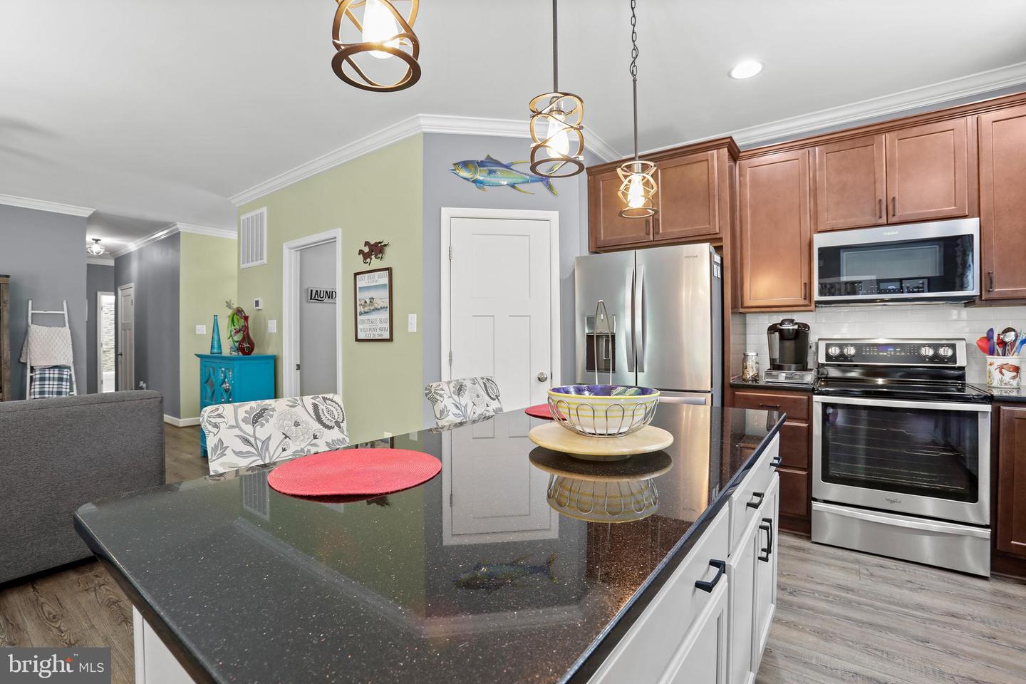 6318 Sunrise Ct