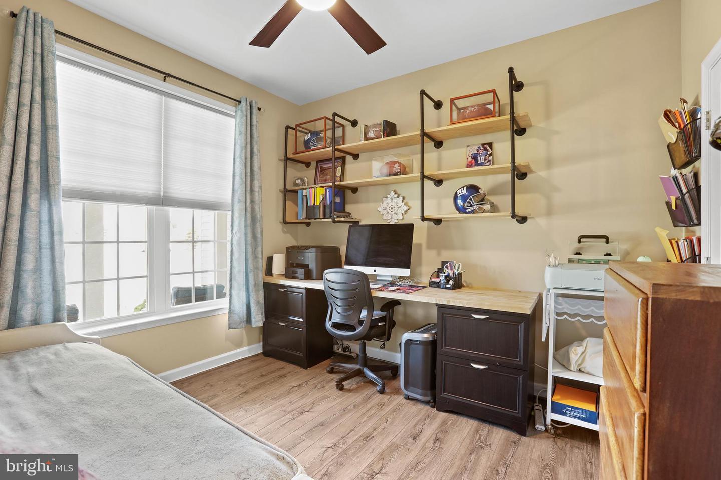 6318 Sunrise Ct