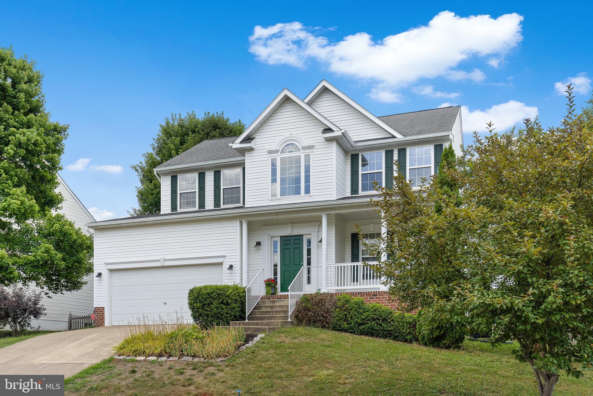 6917 Hawthorne Woods Cir