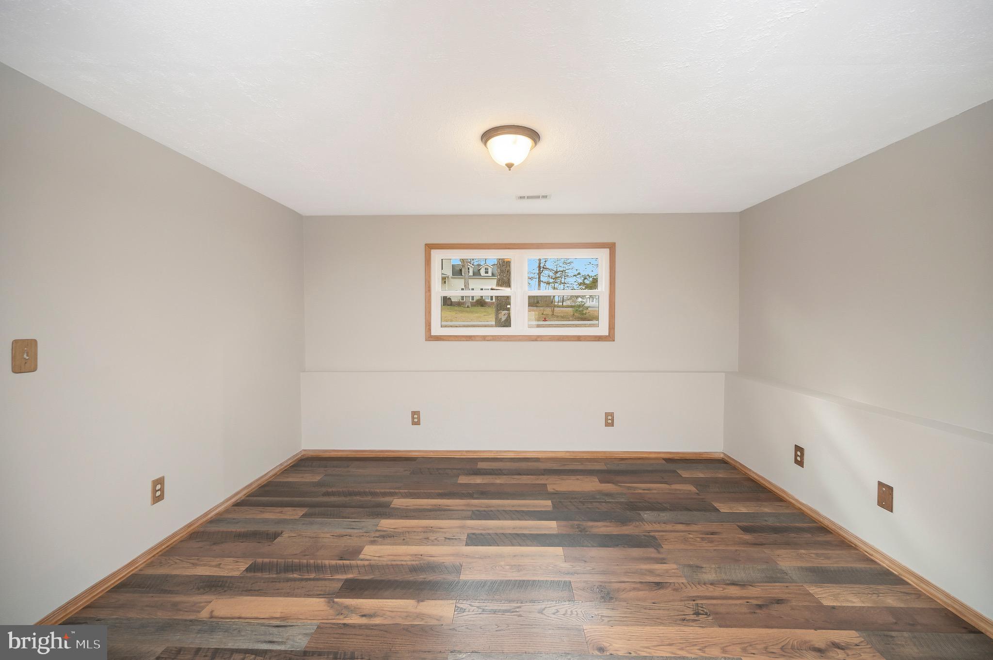 10719 Heatherwood Dr