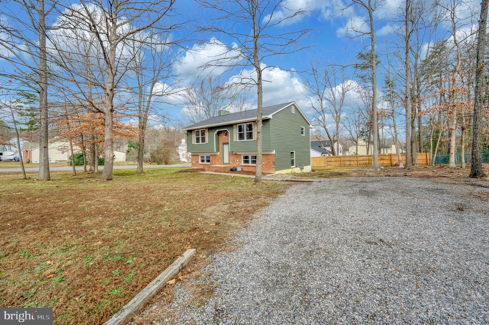 10719 Heatherwood Dr