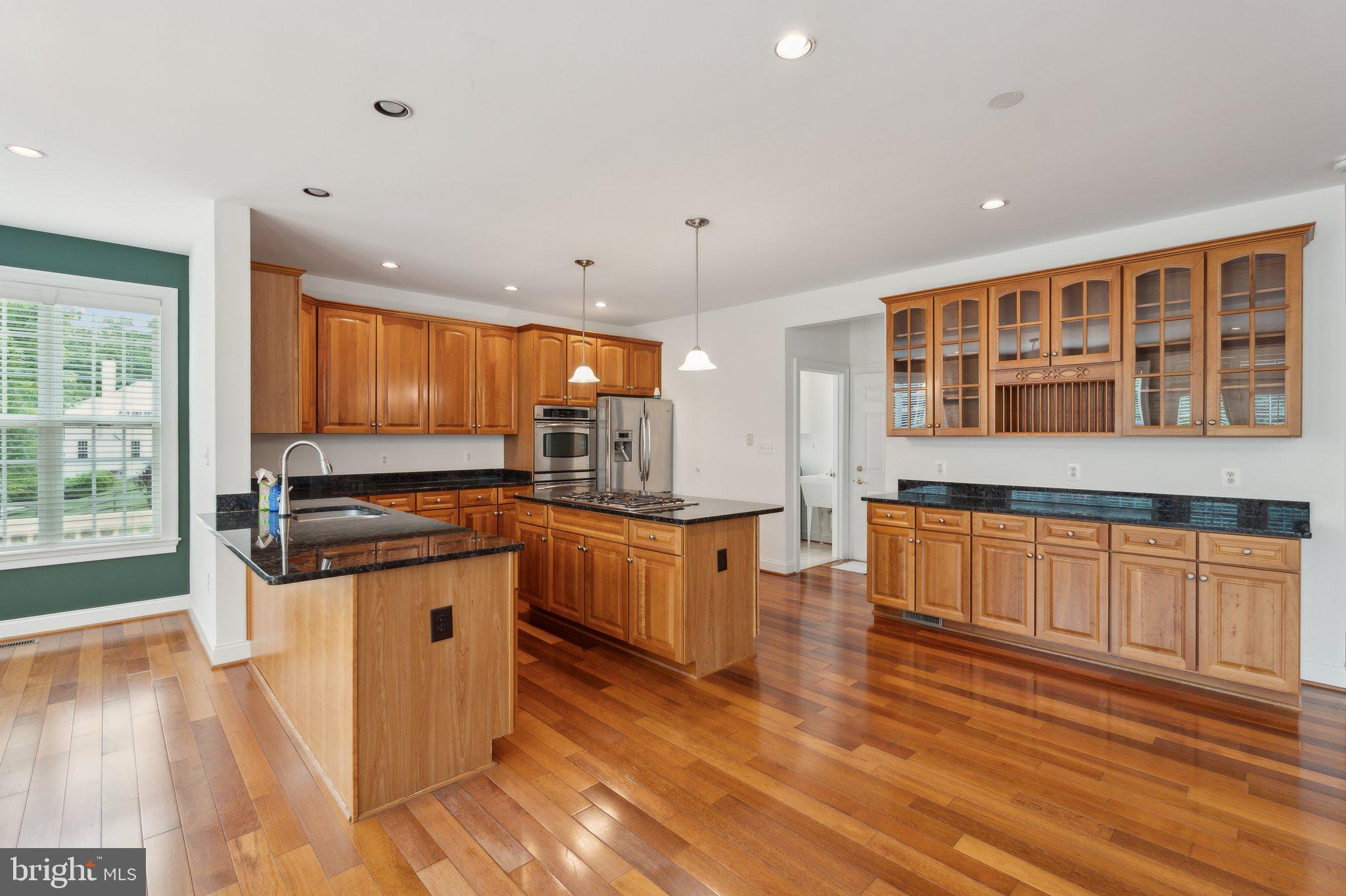76 High Ridge Dr