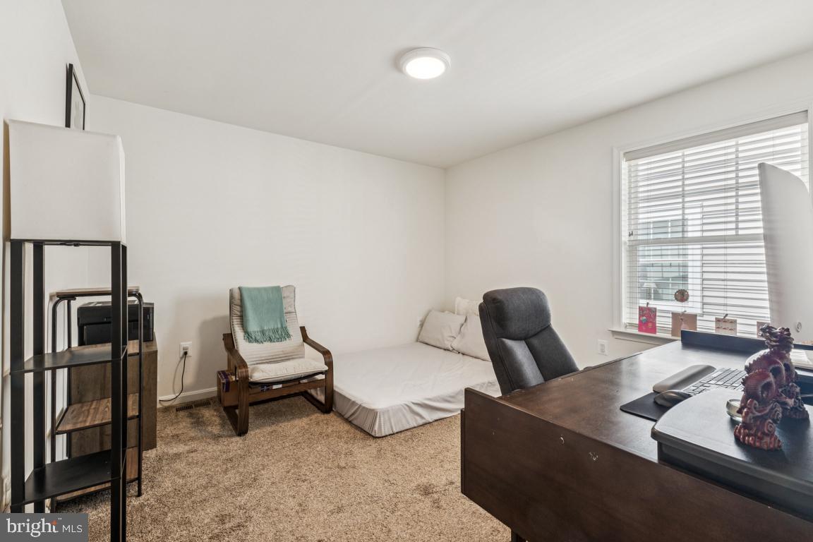 916 CRAB APPLE DRIVE