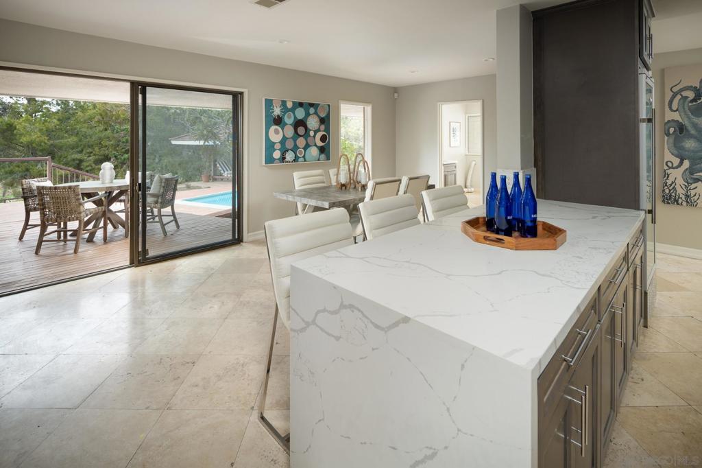 5309 La Granada