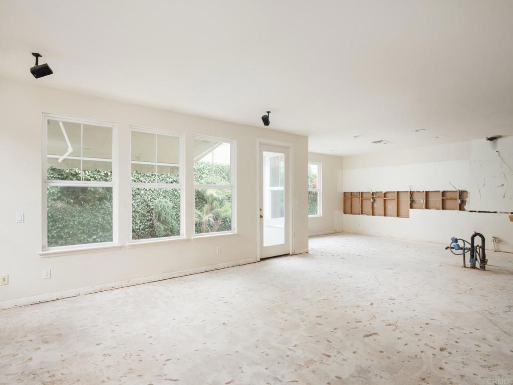 702 Midori Ct.