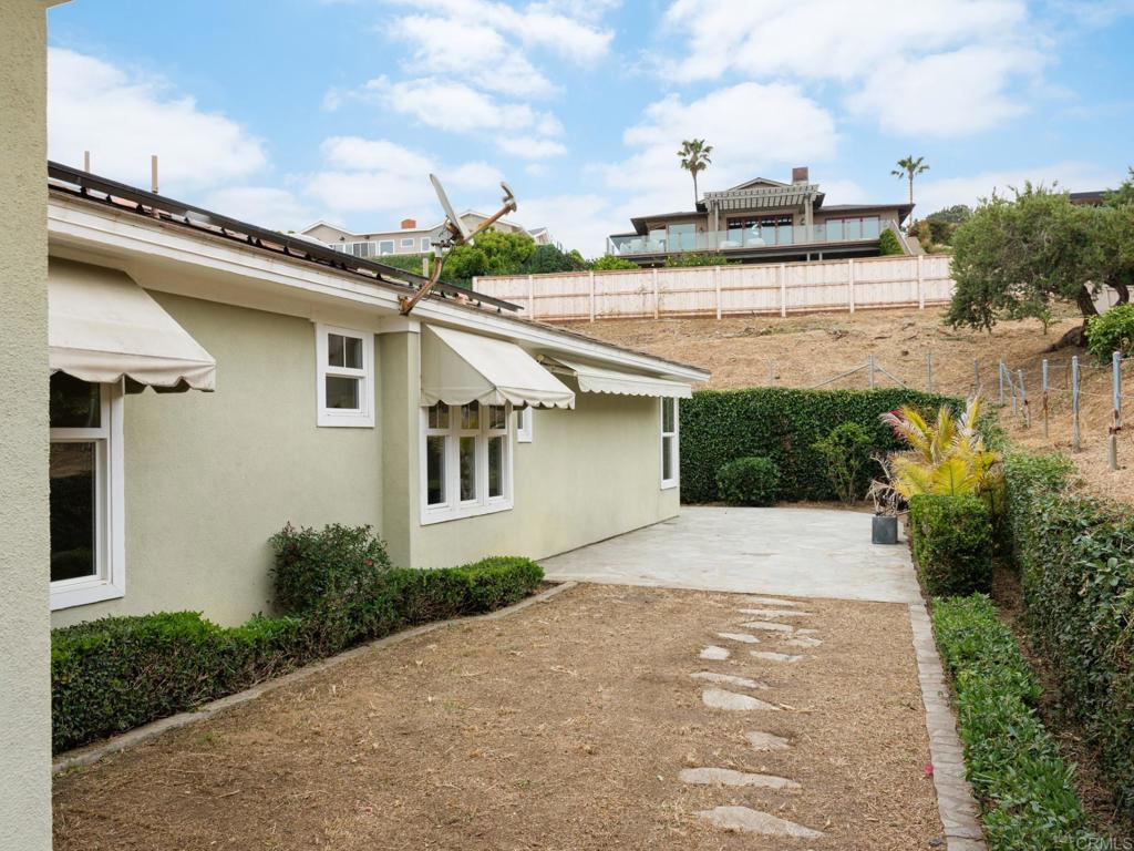 702 Midori Ct.