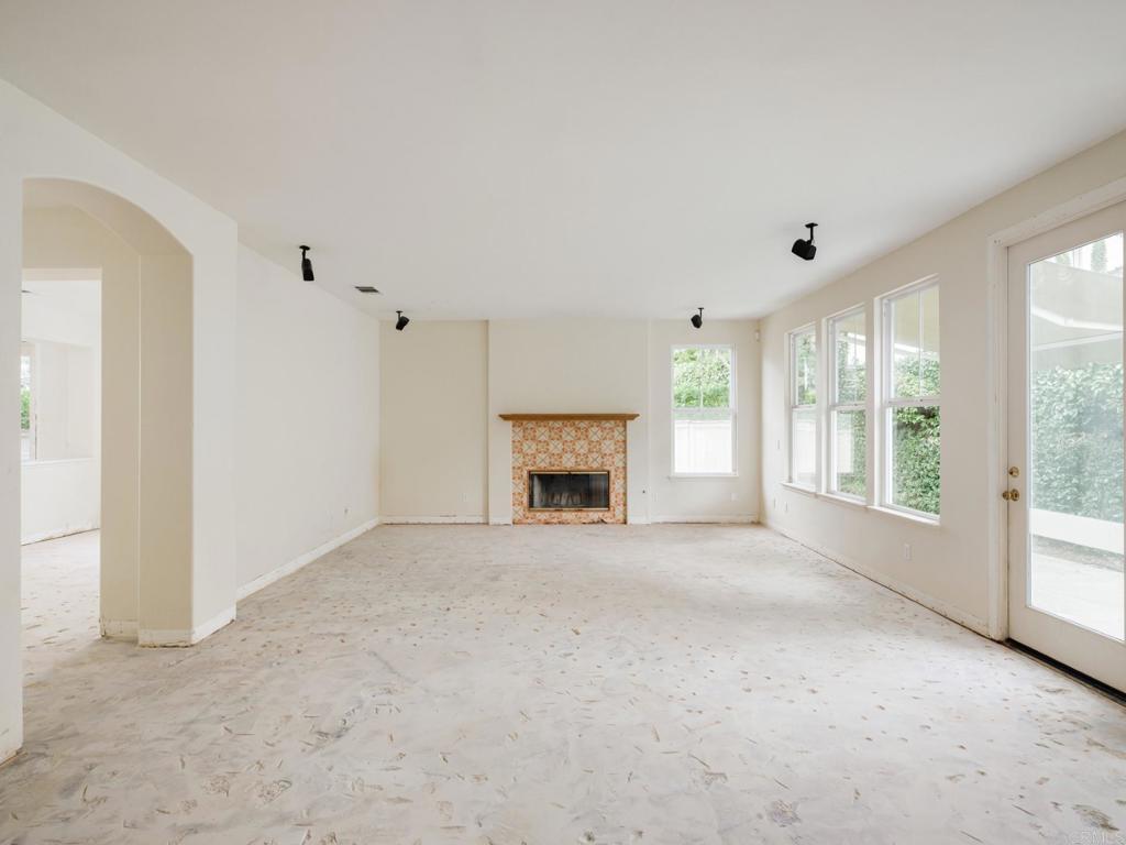 702 Midori Ct.