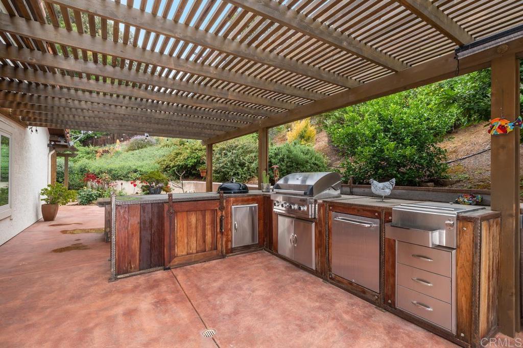 3075 Bonita Woods Dr