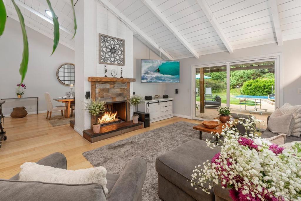 3075 Bonita Woods Dr