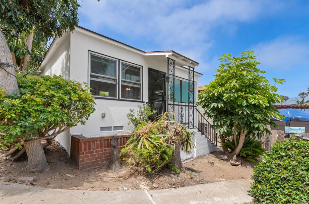 4735 Del Monte Ave 35,37