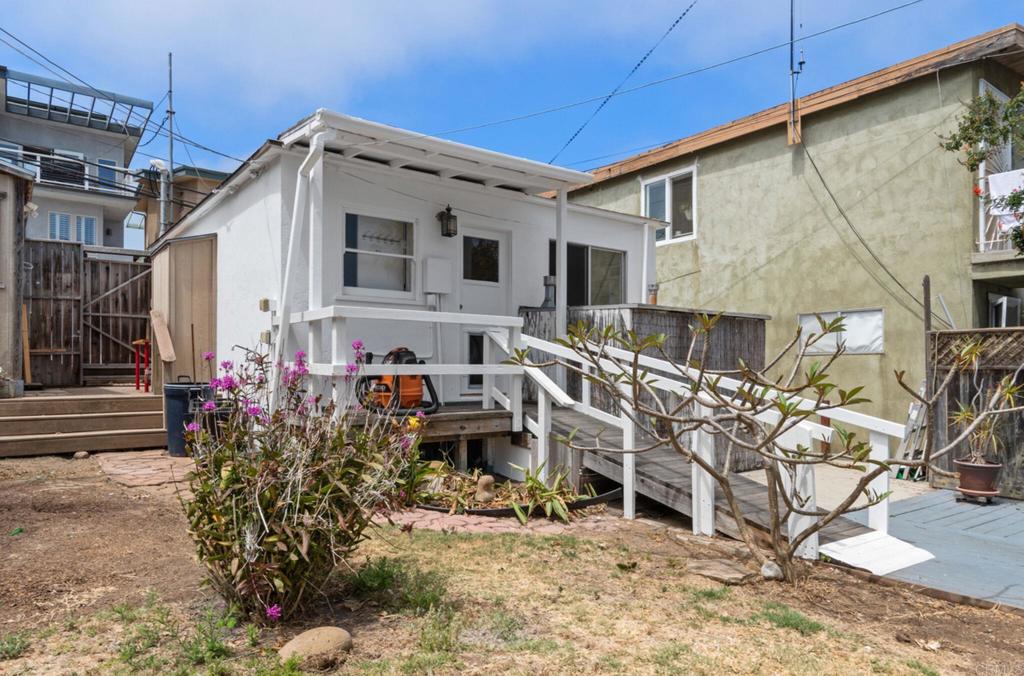4735 Del Monte Ave 35,37