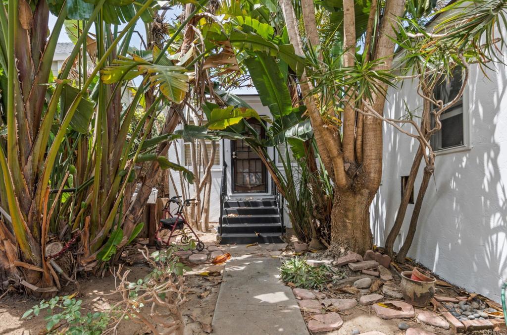 4735 Del Monte Ave 35,37