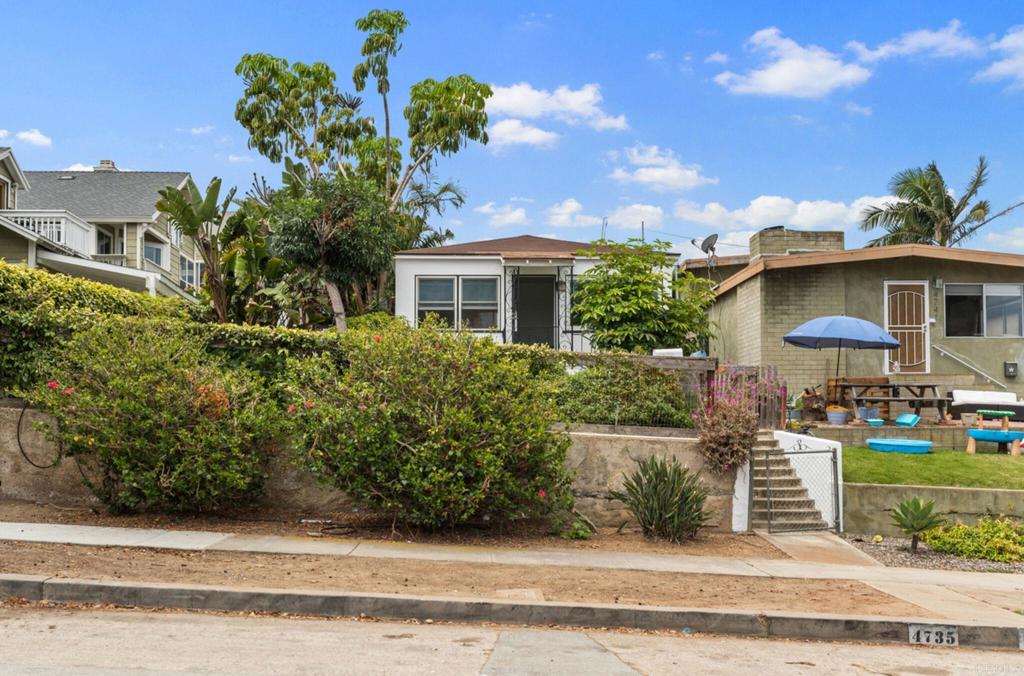 4735 Del Monte Ave 35,37