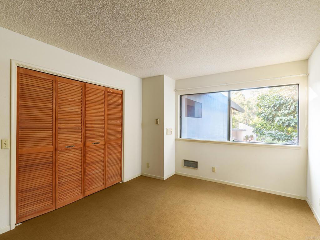 4905 El Arco Iris