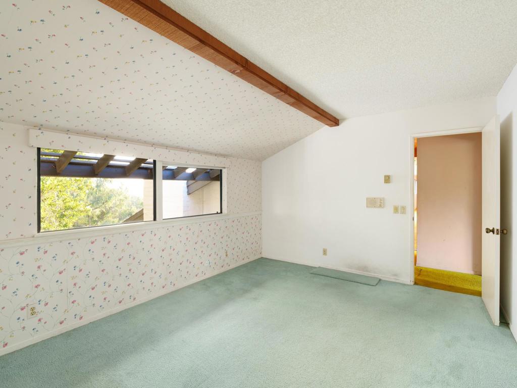 4905 El Arco Iris