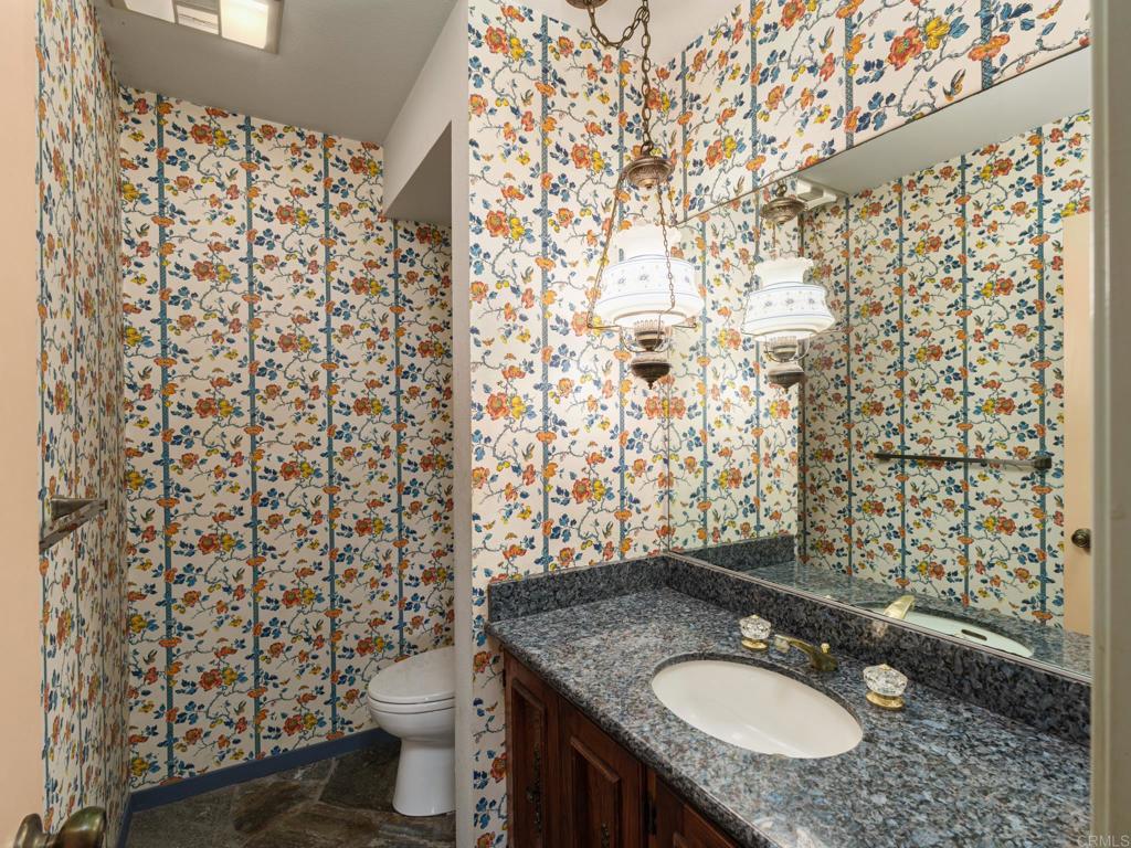 4905 El Arco Iris
