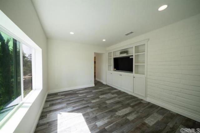 6416 Lago Lindo Unit: Guest House