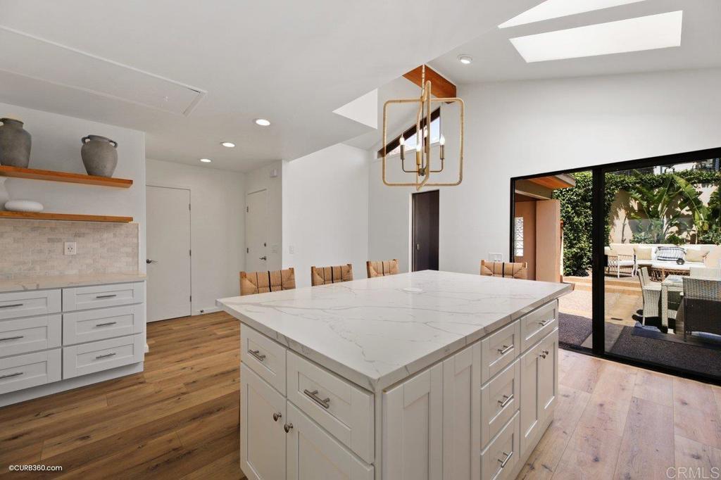 2473 Montgomery Ave
