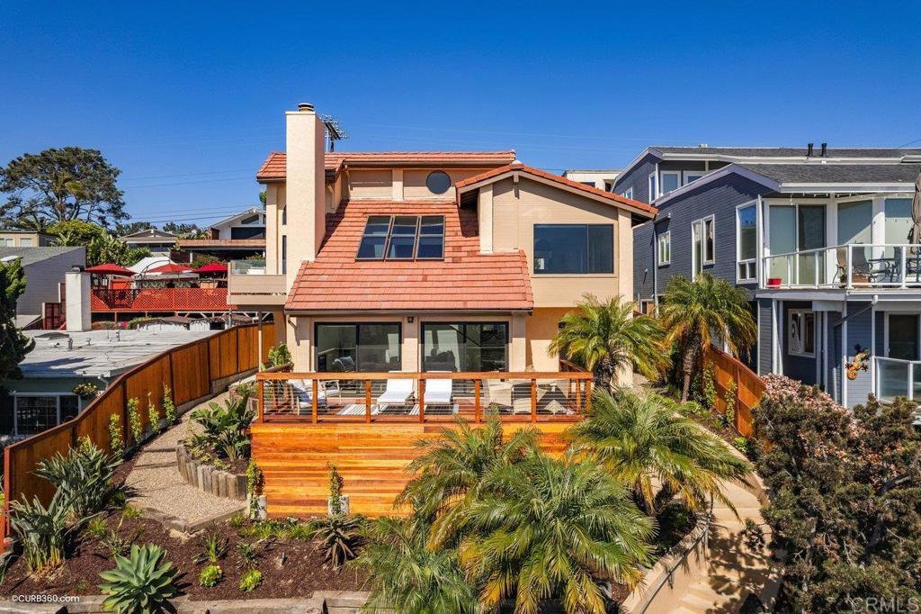 2473 Montgomery Ave