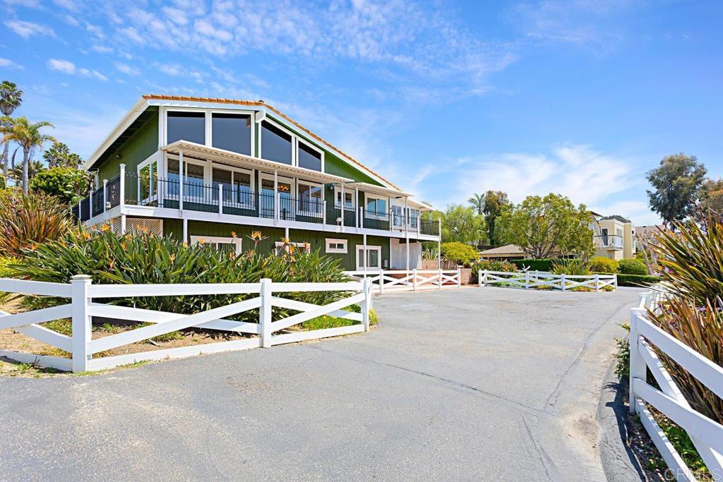 1551 Burgundy Road