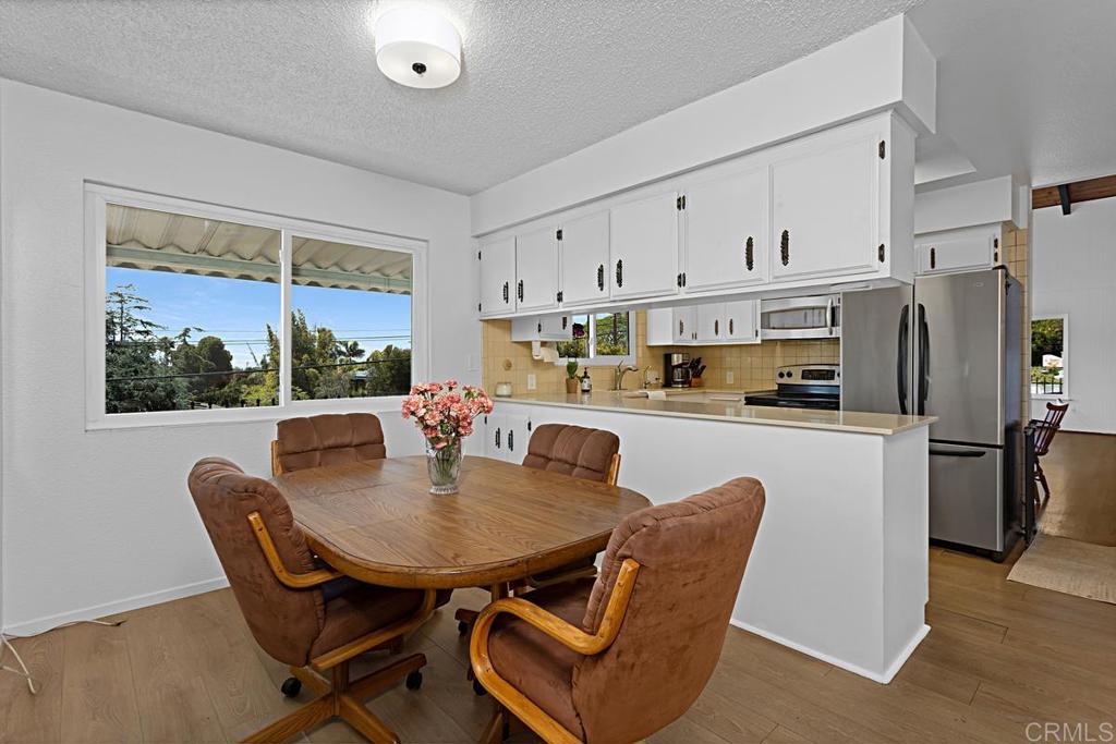 1551 Burgundy Road