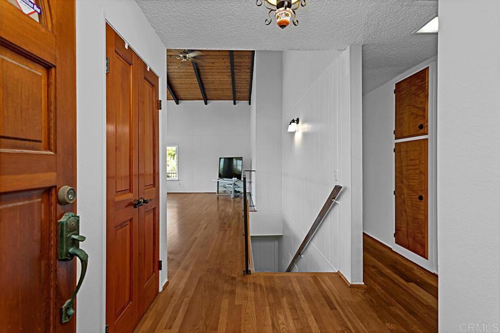 1551 Burgundy Road