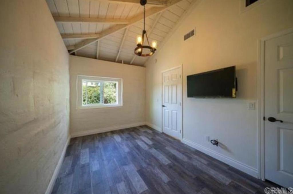 6416 Lago Lindo Guest House