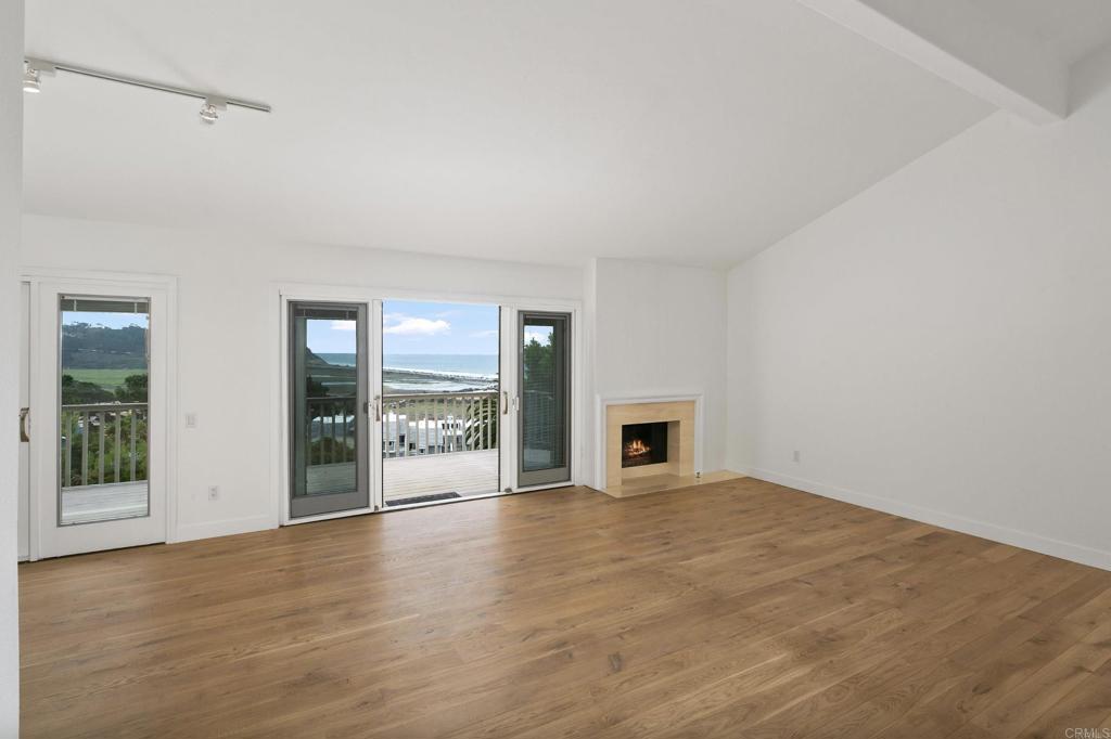 13208 Caminito Mar Villa