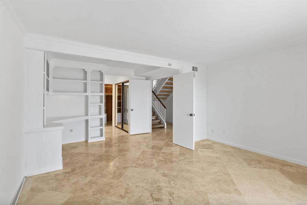 13208 Caminito Mar Villa