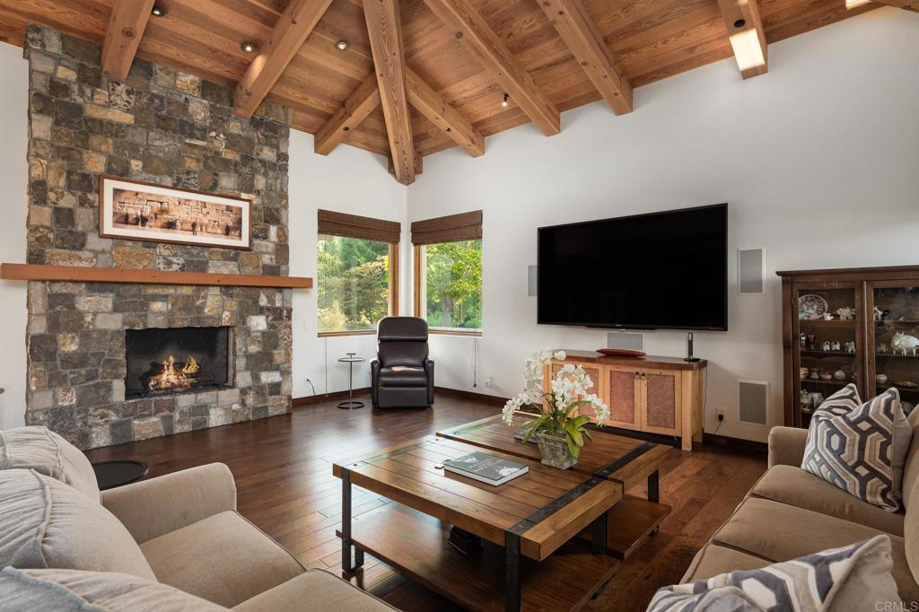 18355 Calle la Serra