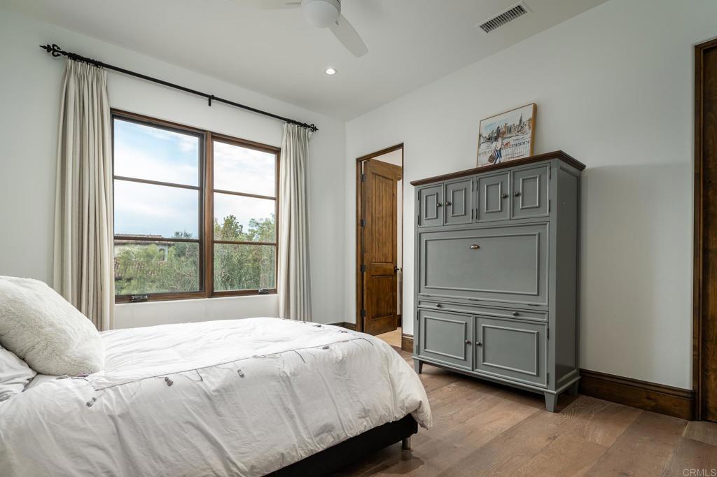 18411 Calle La Serra