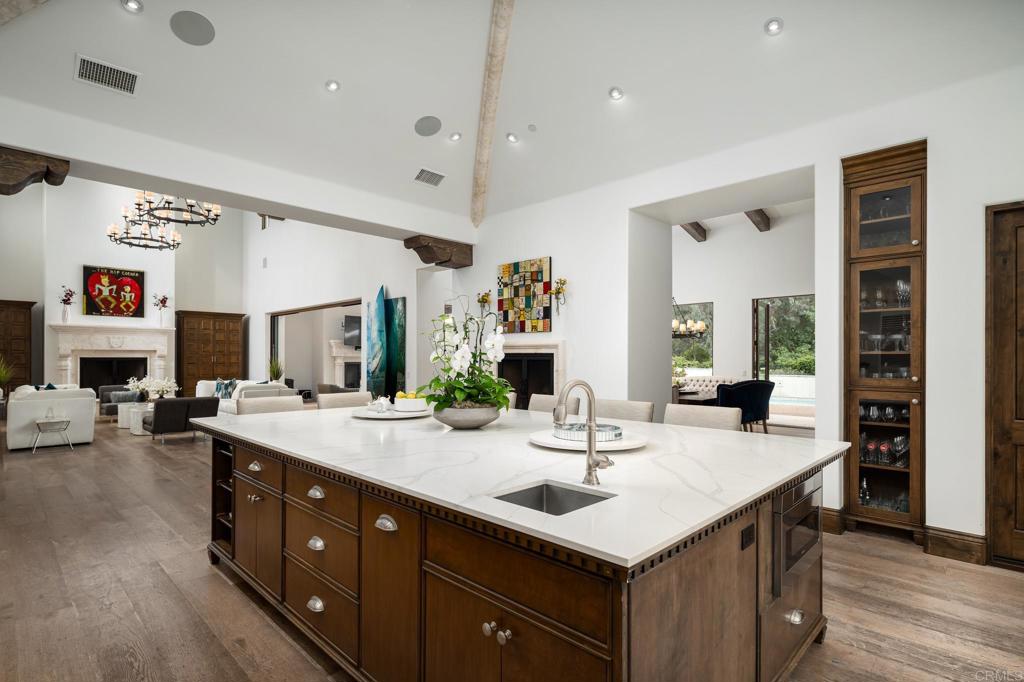 18411 Calle La Serra