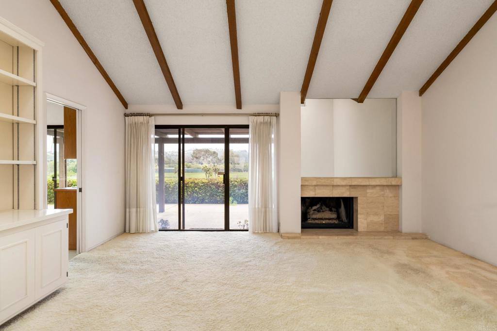 3817 Avenida Feliz