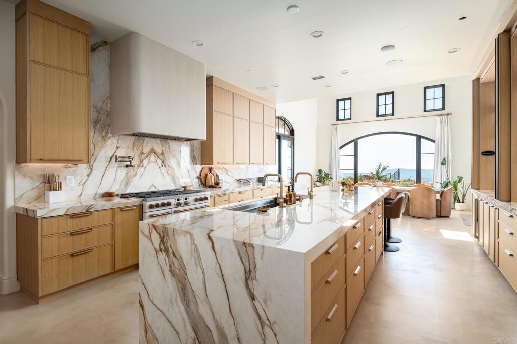 18000 Sunset Point Drive