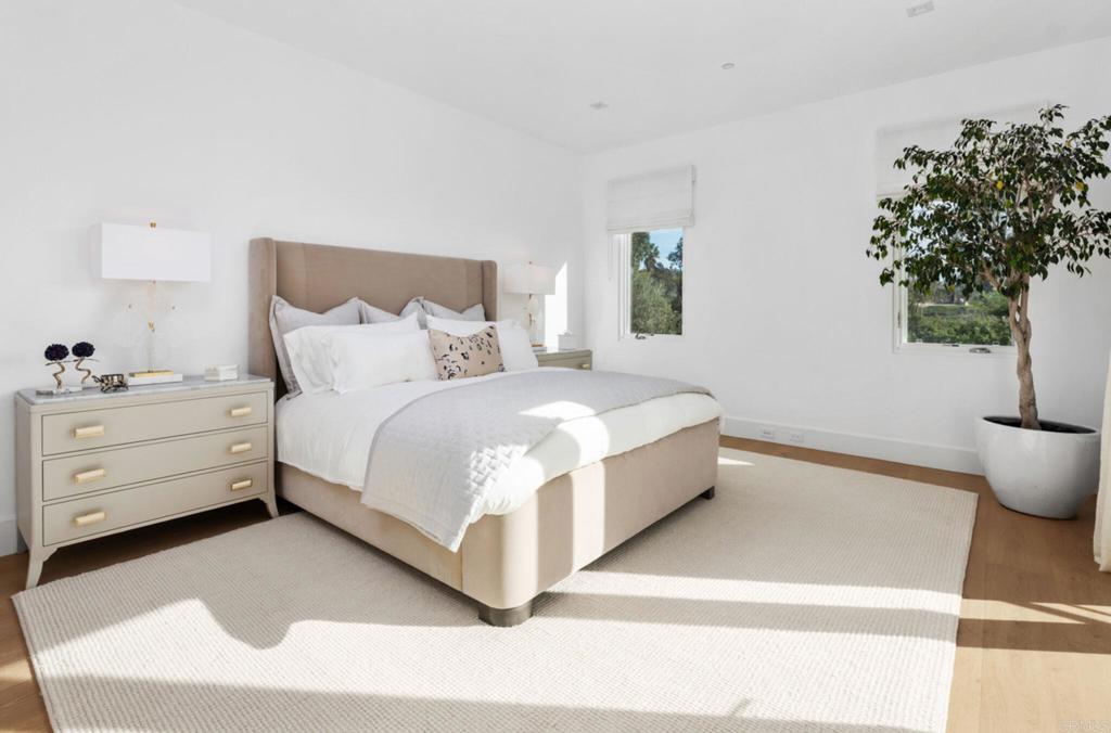5315 La Crescenta Road
