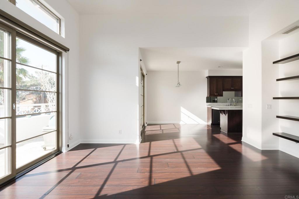 611 Stratford Ct