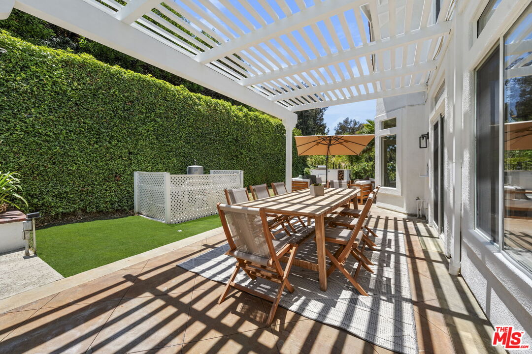 22248 Cairnloch ST
