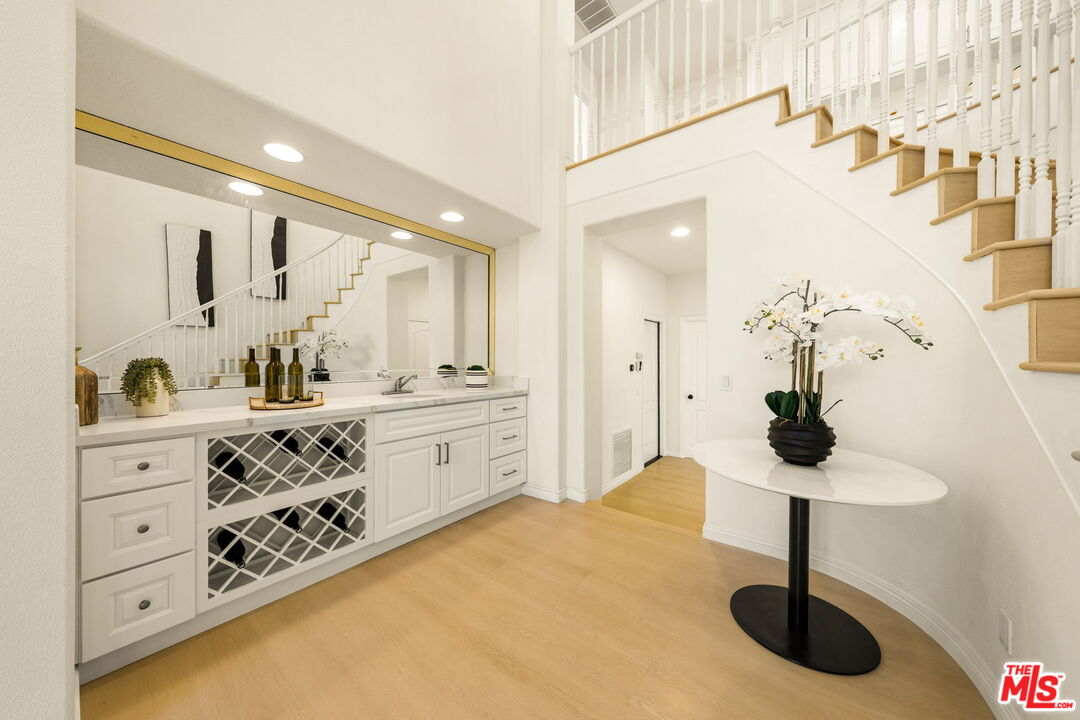 22248 Cairnloch ST