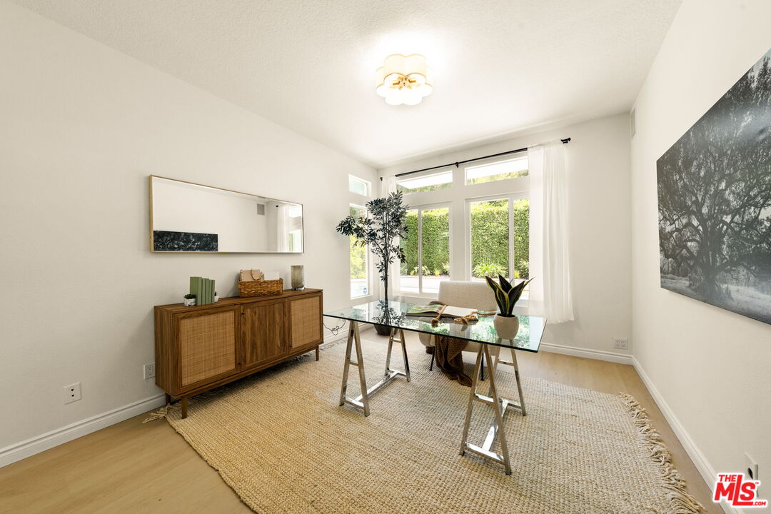 22248 Cairnloch ST
