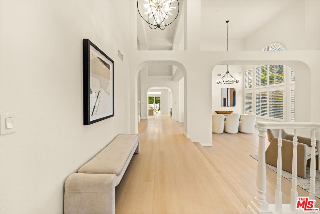 22248 Cairnloch ST