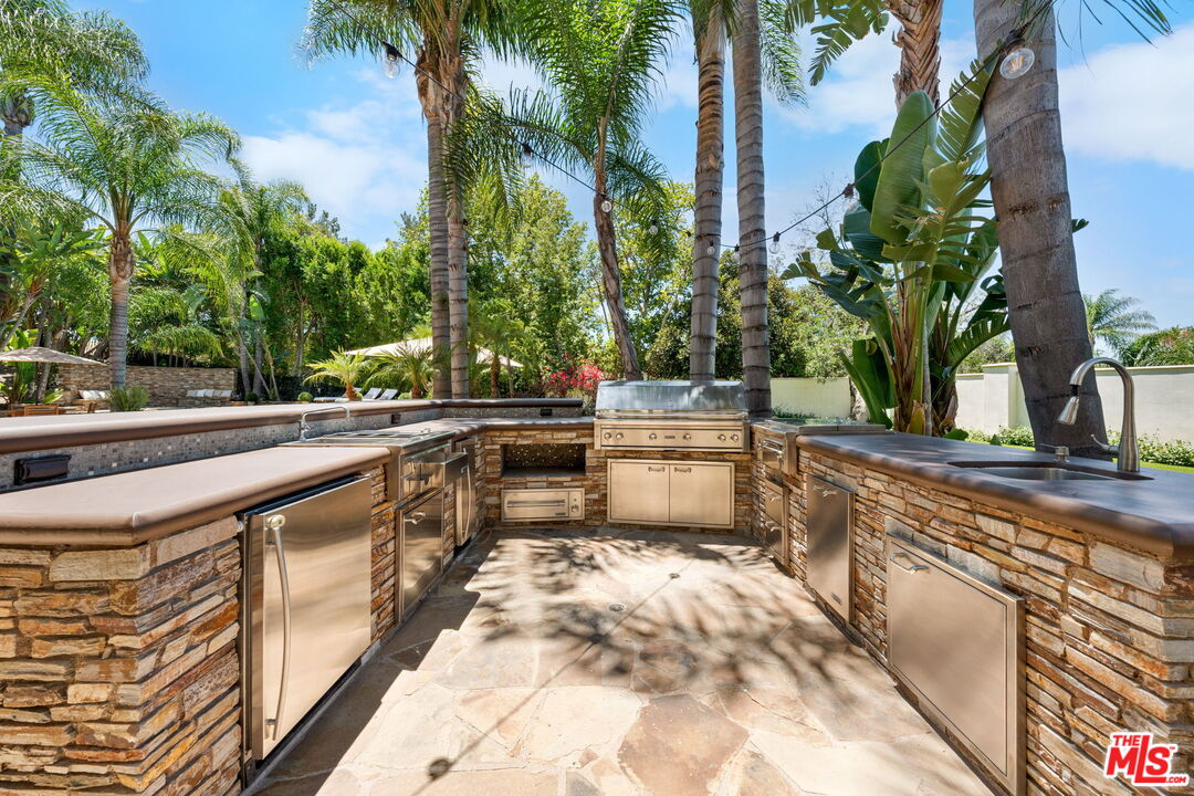 4730 Azucena Rd