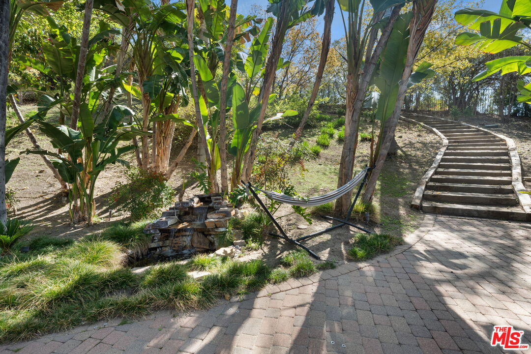 4730 Azucena Rd
