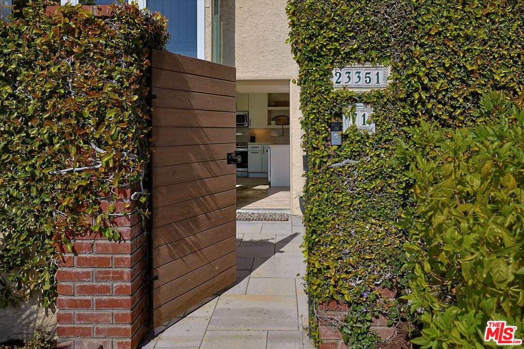 23351 Park Sorrento Unit: 71