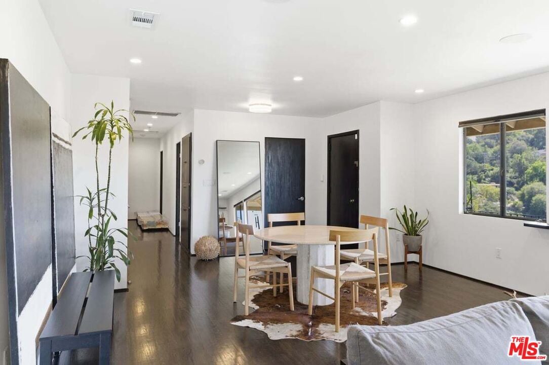 3581 Avenida Del Sol