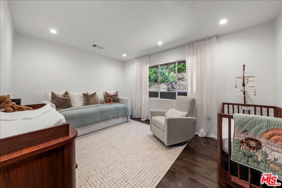 3581 Avenida Del Sol