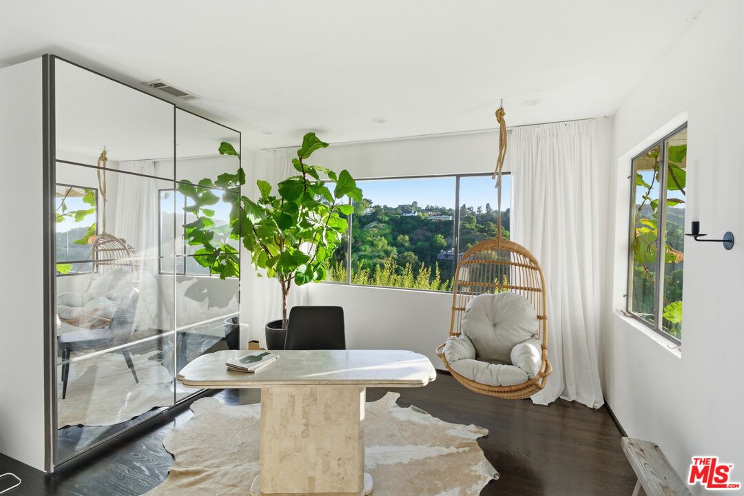 3581 Avenida Del Sol