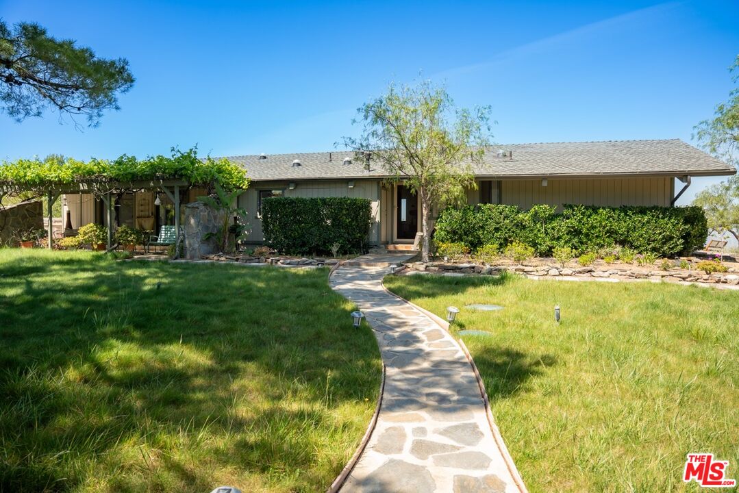 14677 Yerba Buena Rd