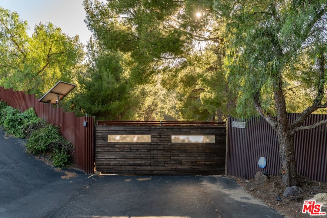 14677 Yerba Buena Rd