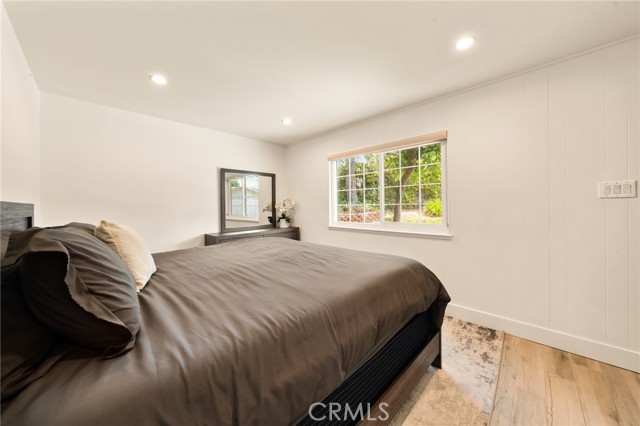 26111 Hatmor